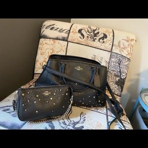 Coach outlet Margot carryall with pouch